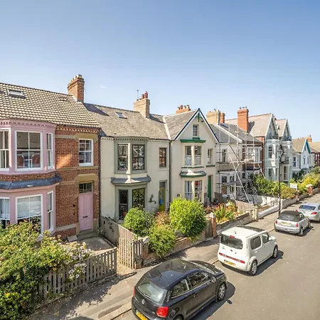 Victorian House In By The Sea * Saltburn-by-the-Sea