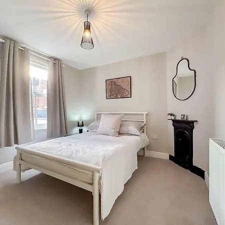 Victorian House In By The Sea سولتبرن باي ذا سي