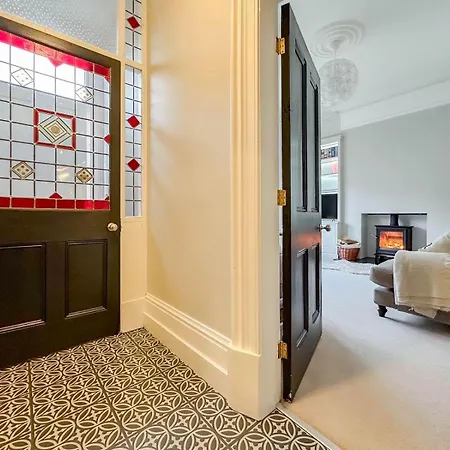 Victorian House In By The Sea